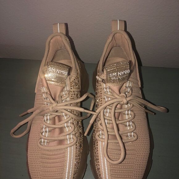 Womens Steve Madden Maxima Sneakers size 7 Beige NEW - Picture 2 of 6